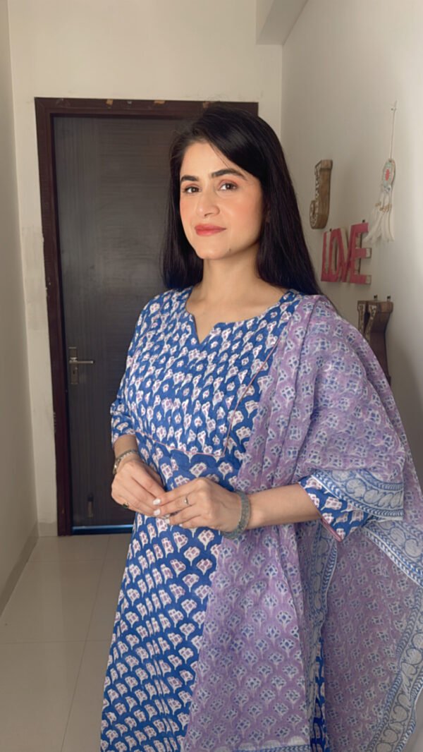 Nora Ivory Set with Dupatta - Image 5
