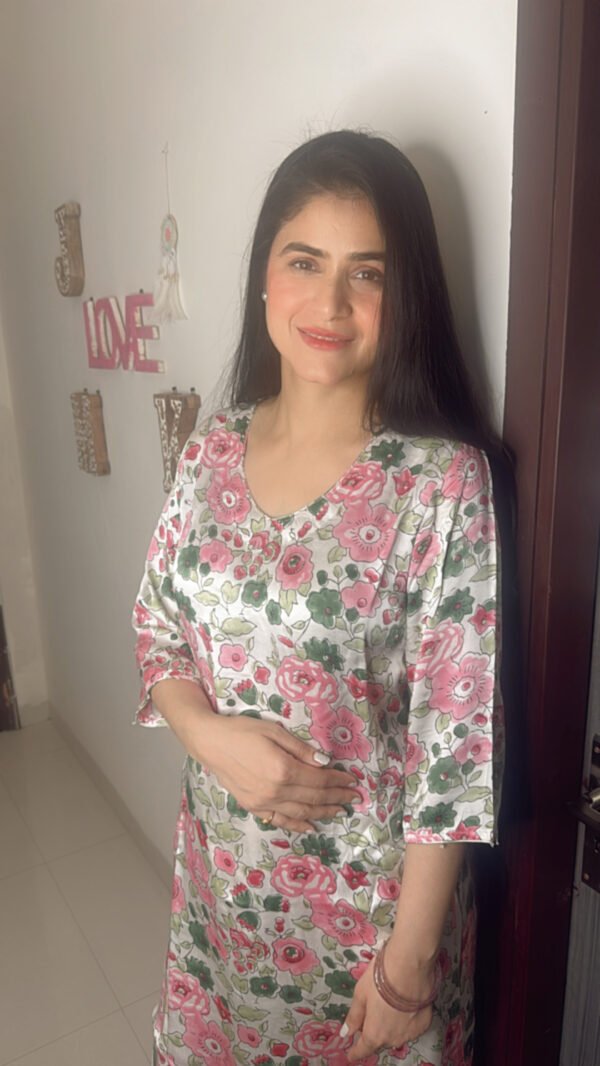Aurora Glow Kurti - Image 4