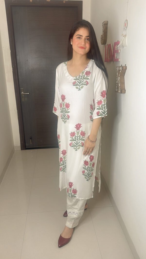 Lily Essence Kurti - Image 5