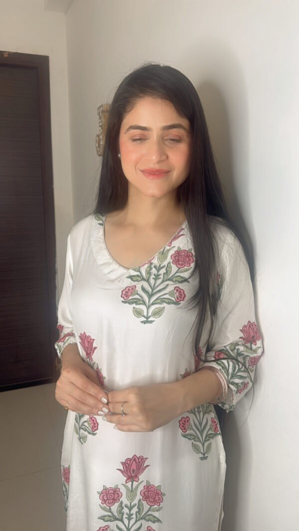 Lily Essence Kurti - Image 6