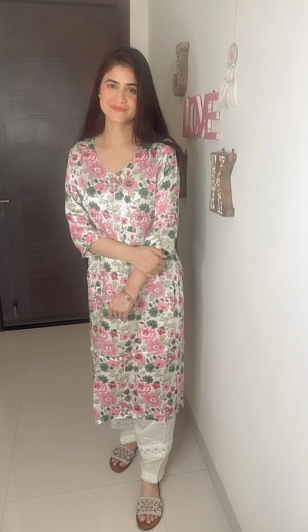 Aurora Glow Kurti - Image 3