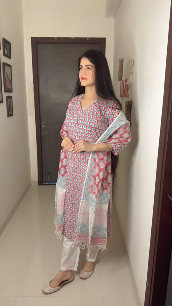 Camille Petal set with Dupatta - Image 2