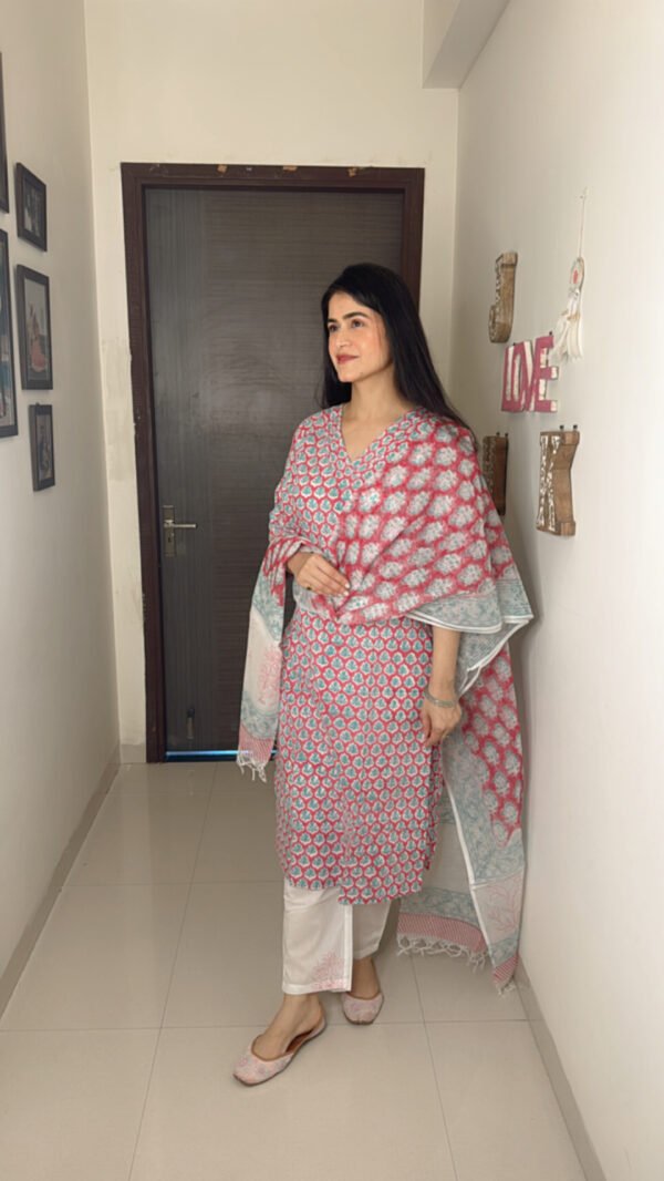 Camille Petal set with Dupatta - Image 5