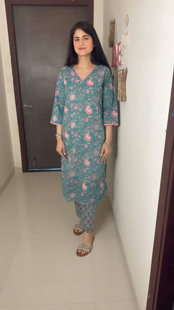 Juliette Bloom Kurti Set - Image 2