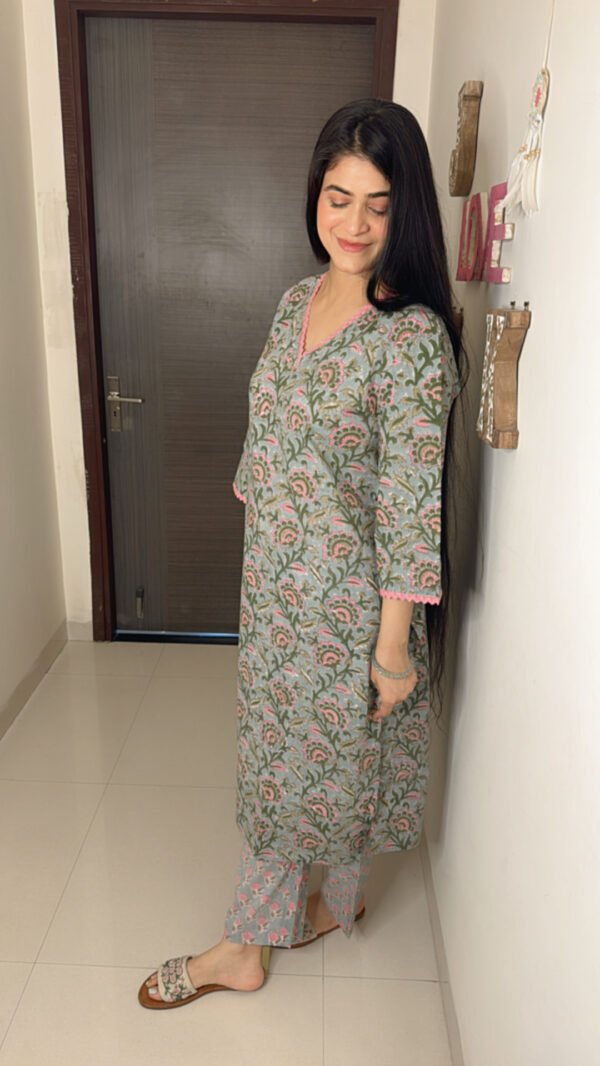 Iris Horizon Kurti & Pants - Image 6